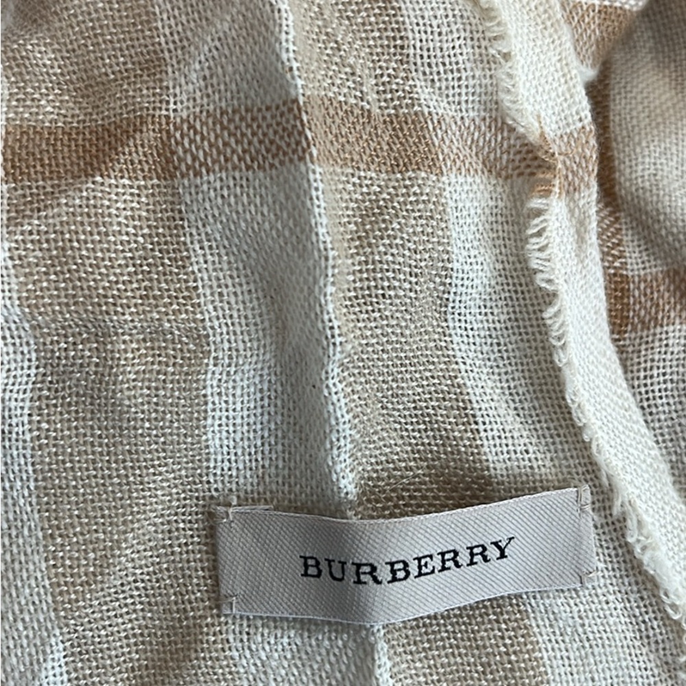 Burberry Beige and White Scarf